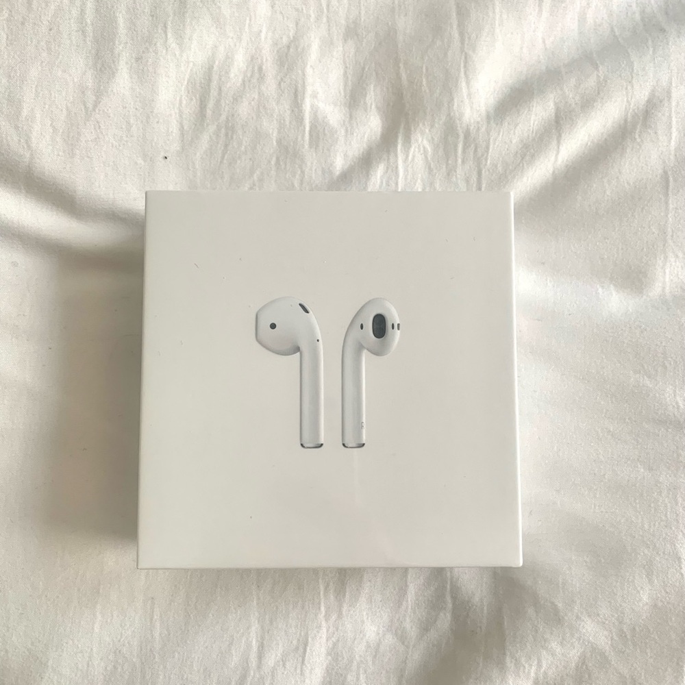 AirPods (2nd gen)